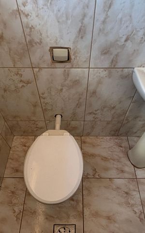 Casa à venda com 265m², 3 quartos e 2 vagasLavabo