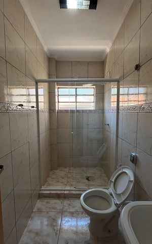 Casa à venda com 265m², 3 quartos e 2 vagasPorão - Banheiro