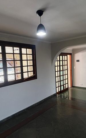 Casa à venda com 265m², 3 quartos e 2 vagasSala