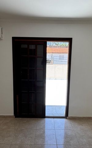 Casa à venda com 265m², 3 quartos e 2 vagasSuite