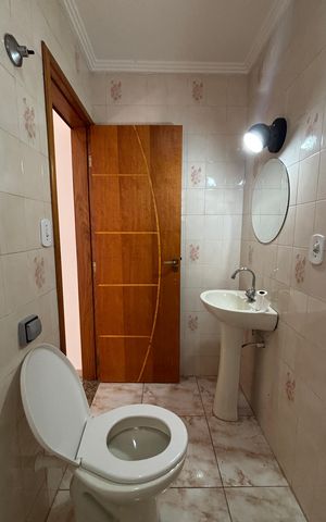 Casa à venda com 265m², 3 quartos e 2 vagasBanheiro da Suíte 2