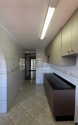 Casa à venda com 265m², 3 quartos e 2 vagasCozinha - Sala de Jantar