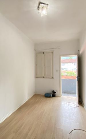 Casa à venda com 30m², 1 quarto e sem vaga Casa à venda com 30m², 1 quarto e sem vagaSala