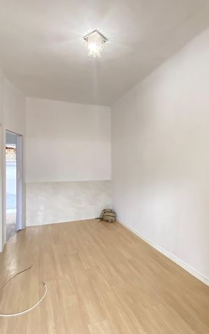 Casa à venda com 30m², 1 quarto e sem vaga Casa à venda com 30m², 1 quarto e sem vagaSala