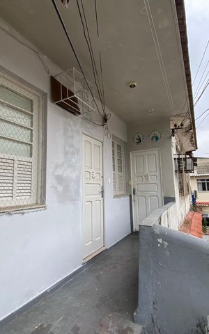 Casa à venda com 30m², 1 quarto e sem vaga Casa à venda com 30m², 1 quarto e sem vagaFachada