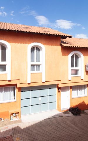 Casa de condomínio à venda com 49m², 1 quarto e 1 vagaVista