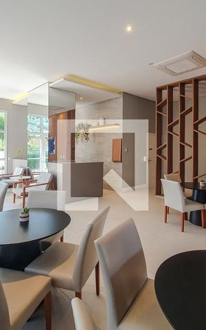 Apartamento à venda com 85m², 3 quartos e 2 vagas Apartamento à venda com 85m², 3 quartos e 2 vagasSalão de festas