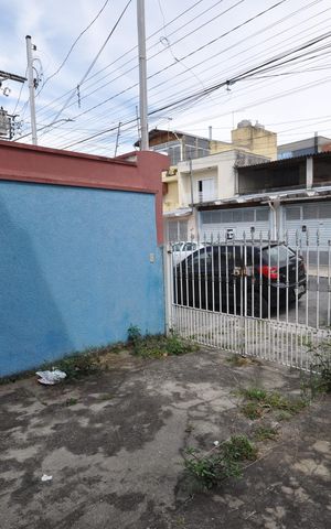Casa à venda com 300m², 2 quartos e 4 vagasGaragem