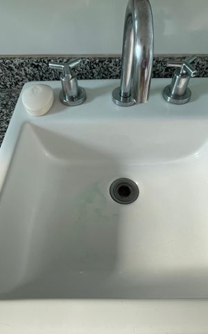 Apartamento à venda com 283m², 2 quartos e 3 vagas Apartamento à venda com 283m², 2 quartos e 3 vagasBanheiro Suíte
