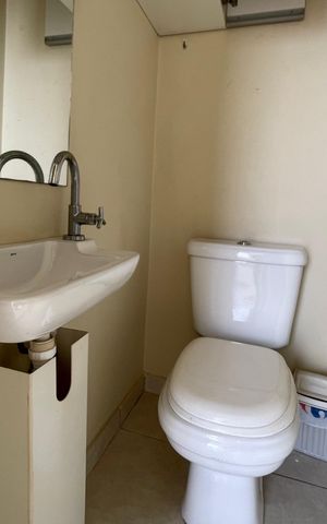 Apartamento à venda com 283m², 2 quartos e 3 vagas Apartamento à venda com 283m², 2 quartos e 3 vagasLavabo