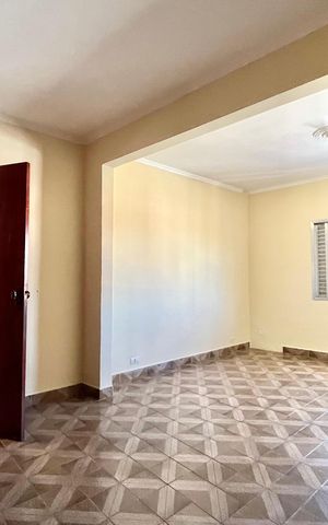 Casa à venda com 280m², 4 quartos e 3 vagas Casa à venda com 280m², 4 quartos e 3 vagasSuite 1
