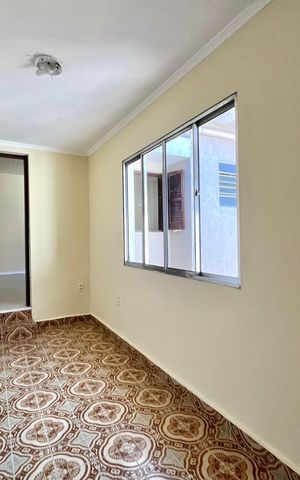 Casa à venda com 280m², 4 quartos e 3 vagas Casa à venda com 280m², 4 quartos e 3 vagasCorredor