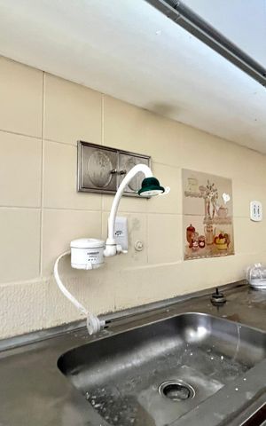 Casa à venda com 280m², 4 quartos e 3 vagas Casa à venda com 280m², 4 quartos e 3 vagasCozinha