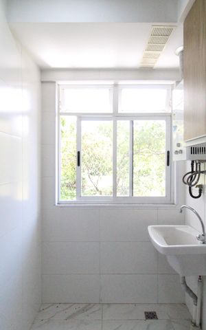 Apartamento à venda com 83m², 3 quartos e 1 vagaÁrea de serviço