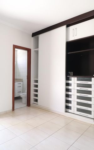 Apartamento para alugar com 175m², 3 quartos e 2 vagasSuíte