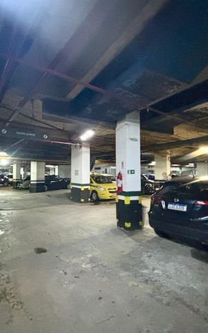 Apartamento à venda com 96m², 3 quartos e 1 vaga Apartamento à venda com 96m², 3 quartos e 1 vagaGaragem