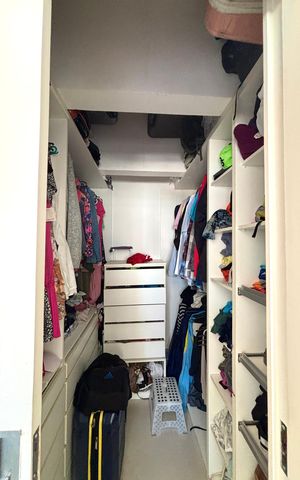 Apartamento à venda com 96m², 3 quartos e 1 vaga Apartamento à venda com 96m², 3 quartos e 1 vagaSuite - closet