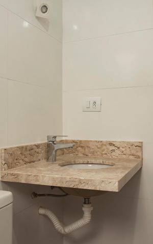 Casa à venda com 200m², 3 quartos e 3 vagasBanheiro da Suíte 2
