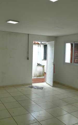 Casa para alugar com 380m², 3 quartos e 6 vagasQuarto Serviço/depósito 