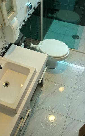 Casa para alugar com 380m², 3 quartos e 6 vagasBanheiro da Suíte 