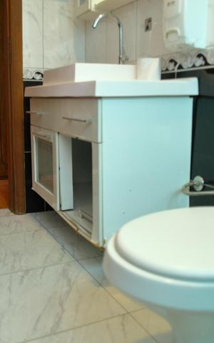Casa para alugar com 380m², 3 quartos e 6 vagasBanheiro da Suíte 
