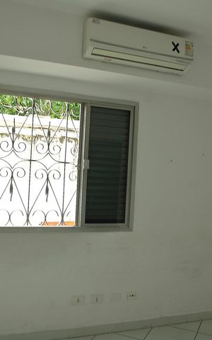 Casa para alugar com 380m², 3 quartos e 6 vagasQuarto de serviço 