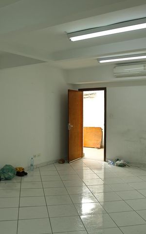 Casa para alugar com 380m², 3 quartos e 6 vagasSalão ( festas) 
