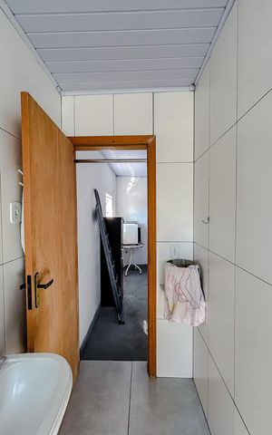 Casa à venda com 244m², 6 quartos e 3 vagasCasa 2