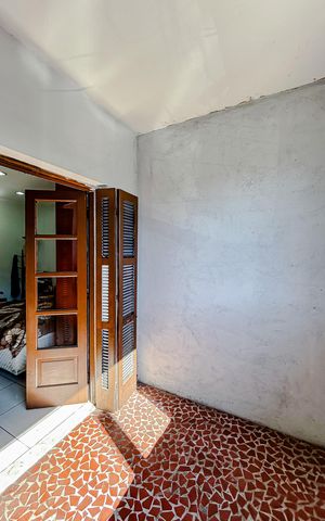 Casa à venda com 244m², 6 quartos e 3 vagasVaranda