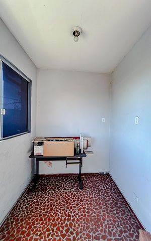 Casa à venda com 244m², 6 quartos e 3 vagasVaranda