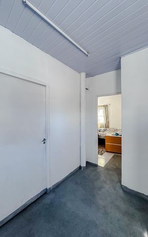 Casa à venda com 244m², 6 quartos e 3 vagasCasa 2
