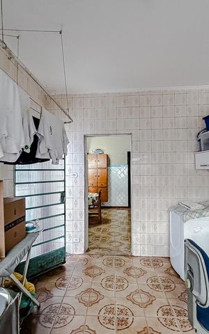Casa à venda com 244m², 6 quartos e 3 vagasÁrea de Serviço