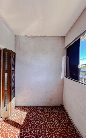 Casa à venda com 244m², 6 quartos e 3 vagasVaranda