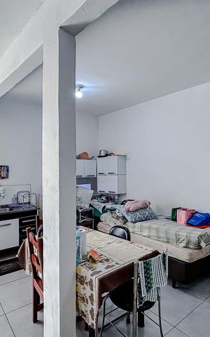Casa à venda com 244m², 6 quartos e 3 vagasCasa 2