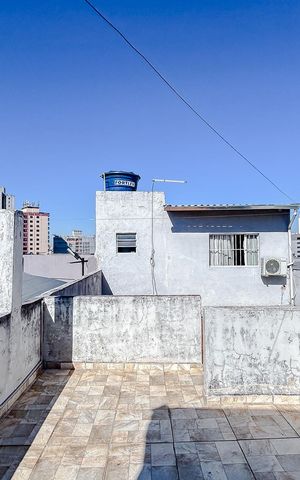 Casa à venda com 244m², 6 quartos e 3 vagasÁrea externa