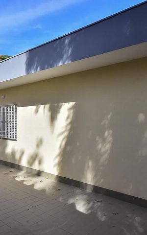 Casa à venda com 274m², 6 quartos e 4 vagasFachada Posterior