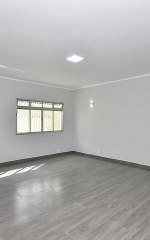 Casa à venda com 274m², 6 quartos e 4 vagasSala