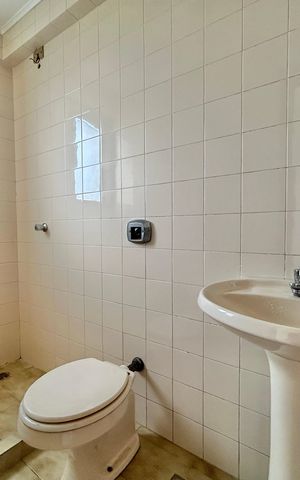 Apartamento para alugar com 299m², 3 quartos e 2 vagas Apartamento para alugar com 299m², 3 quartos e 2 vagasLavabo