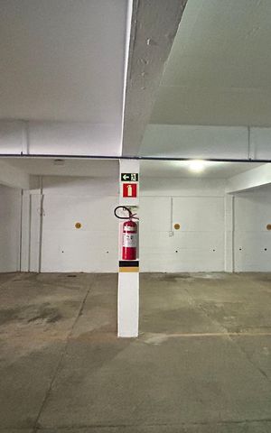 Apartamento para alugar com 299m², 3 quartos e 2 vagas Apartamento para alugar com 299m², 3 quartos e 2 vagasGaragem