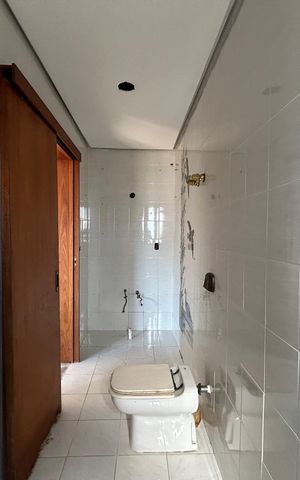 Apartamento para alugar com 299m², 3 quartos e 2 vagas Apartamento para alugar com 299m², 3 quartos e 2 vagasBanheiro
