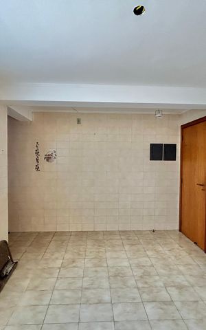 Apartamento para alugar com 299m², 3 quartos e 2 vagas Apartamento para alugar com 299m², 3 quartos e 2 vagasCozinha