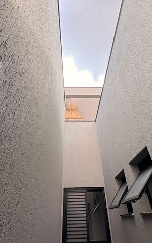 Casa à venda com 132m², 4 quartos e 2 vagas Casa à venda com 132m², 4 quartos e 2 vagasÁrea privativa suite 1