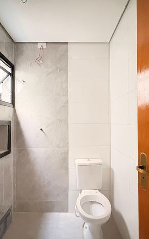 Casa à venda com 132m², 4 quartos e 2 vagas Casa à venda com 132m², 4 quartos e 2 vagasBanheiro Da suíte 1