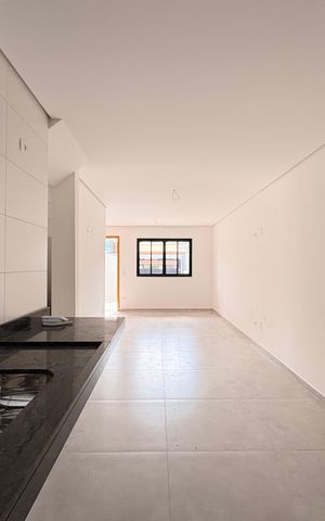 Casa à venda com 132m², 4 quartos e 2 vagas Casa à venda com 132m², 4 quartos e 2 vagasCozinha