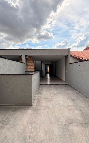 Casa à venda com 132m², 4 quartos e 2 vagas Casa à venda com 132m², 4 quartos e 2 vagasÁrea gourmet cobertura