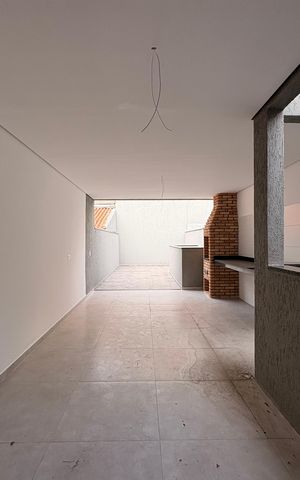 Casa à venda com 132m², 4 quartos e 2 vagas Casa à venda com 132m², 4 quartos e 2 vagasÁrea gourmet cobertura