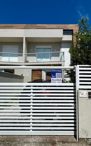 Casa para alugar com 127m², 3 quartos e 2 vagas Casa para alugar com 127m², 3 quartos e 2 vagasFachada