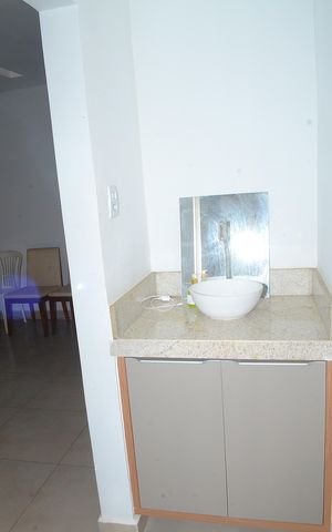 Casa para alugar com 570m², 2 quartos e 4 vagasBanheiro Corredor