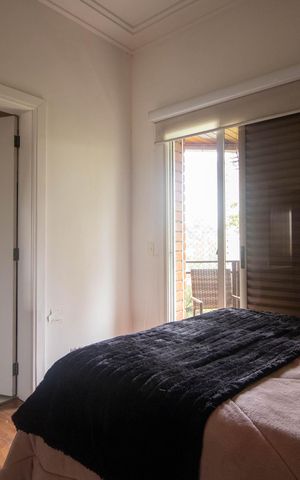 Apartamento à venda com 361m², 4 quartos e 4 vagas Apartamento à venda com 361m², 4 quartos e 4 vagasSuíte 1