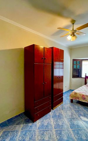 Casa à venda com 415m², 4 quartos e 5 vagas Casa à venda com 415m², 4 quartos e 5 vagasQuarto 3